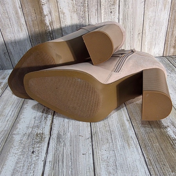 JustFab Carol Taupe Suede Buckle Strap Block Heel Ankle Boots Womens US 10 - Picture 8 of 9